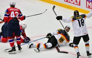 با وجود سوراخ در یخ: آلمان نروژ را به وضوح در جام جهانی هاکی روی یخ شکست داد